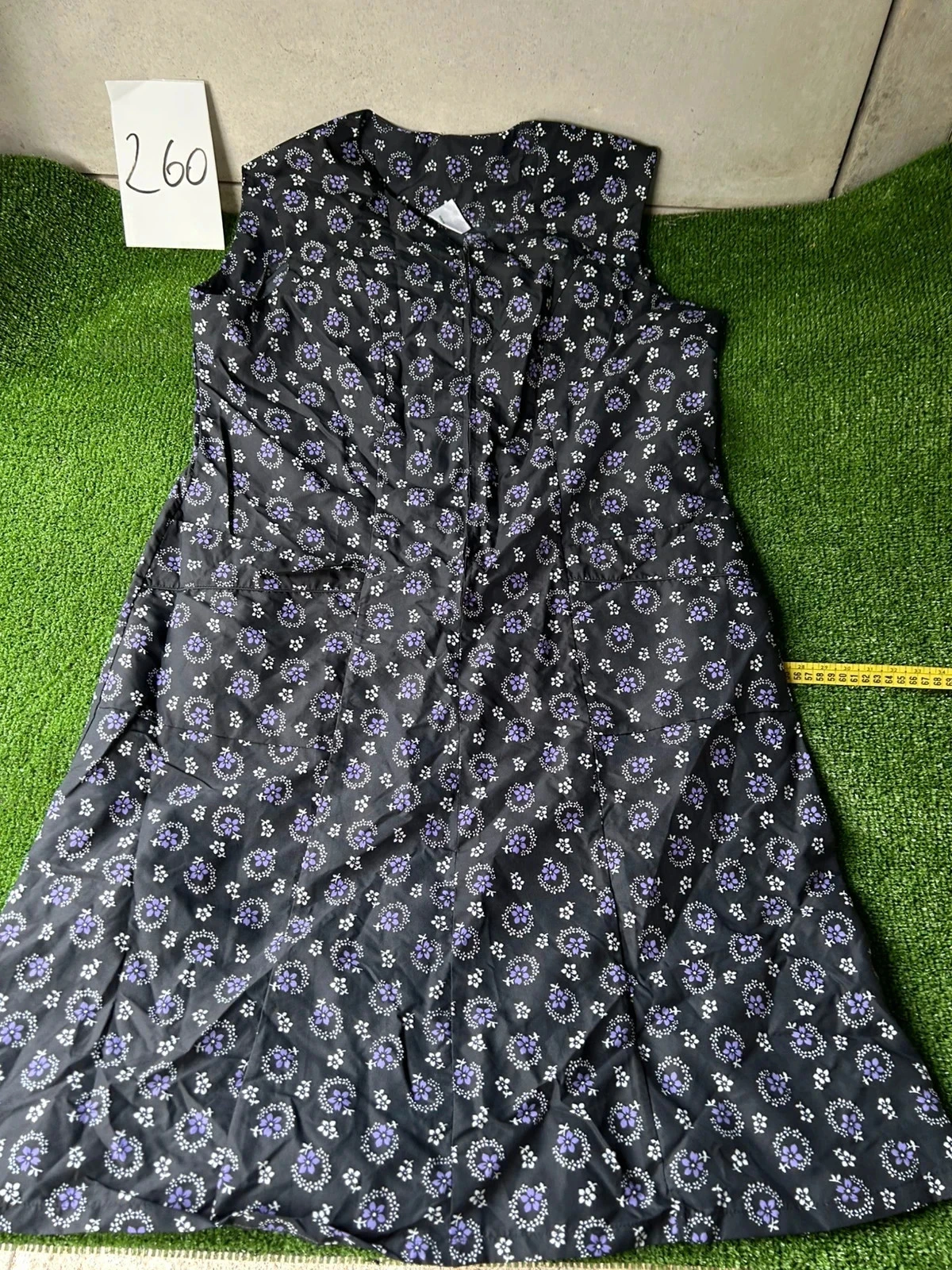 Kwaliteitsvolle vintage retro jurk h. T. met paarse patronen Lila zwart – photo 2